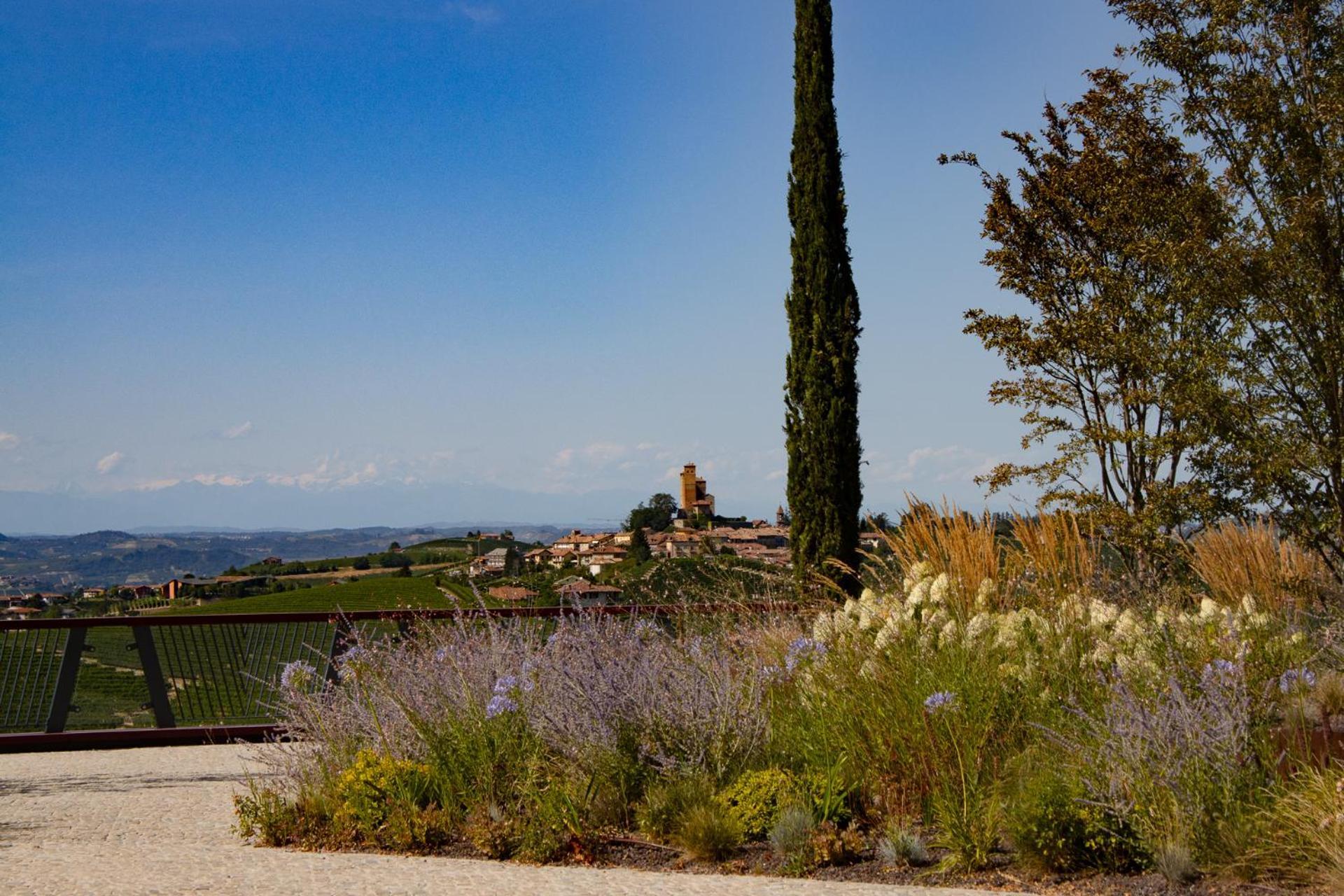 Hotel Il Boscareto & Serralunga d'Alba