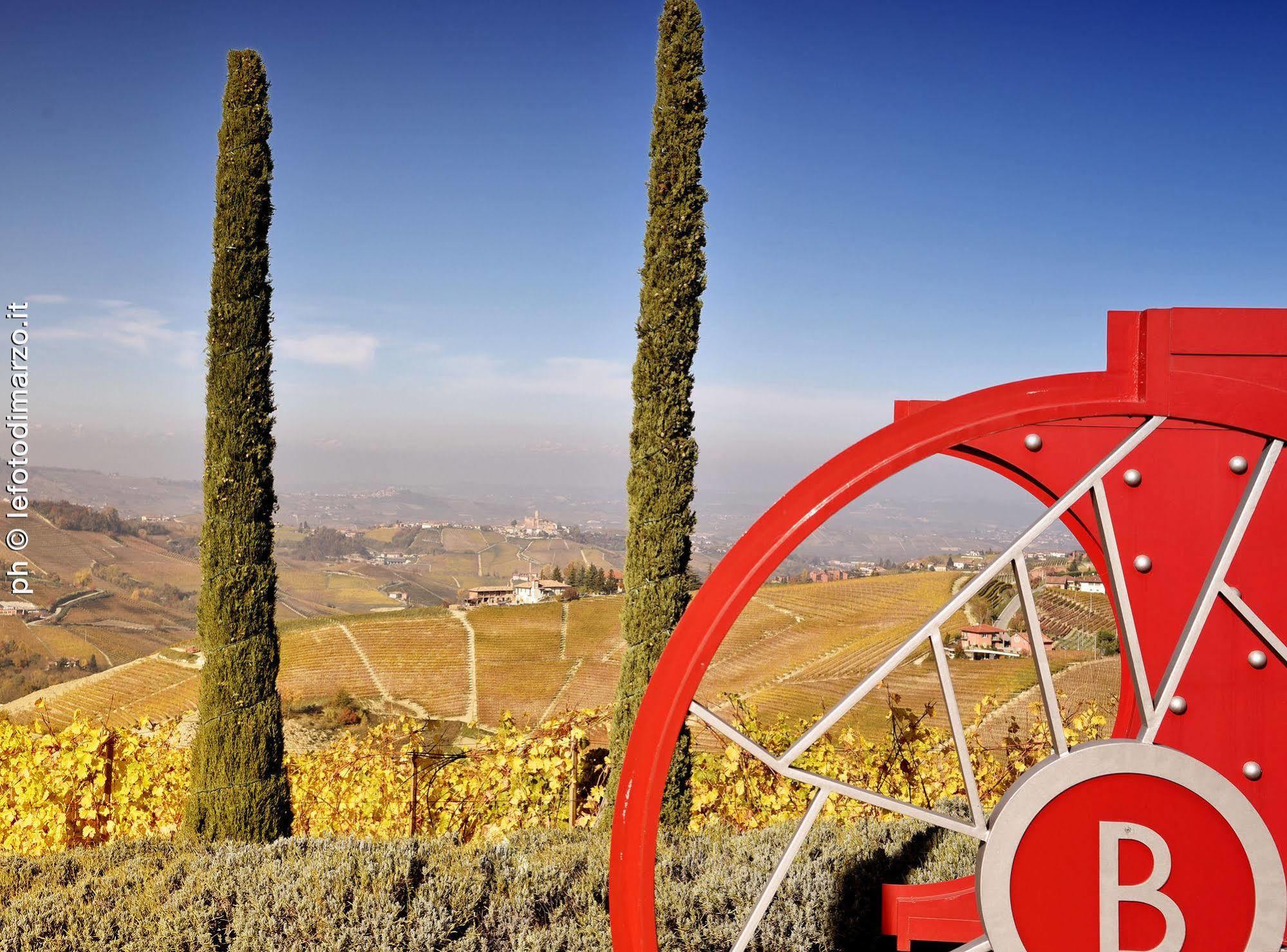 Hotel Il Boscareto & Serralunga d'Alba